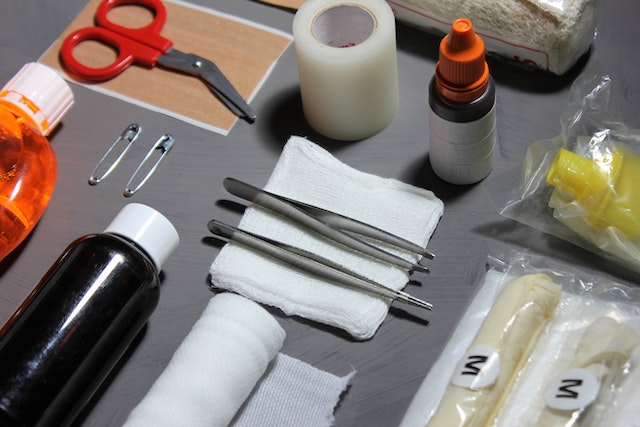 first aid kit for burn injuries